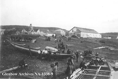 Revillon Frres boats beached at Athabasca Landing, 1907.